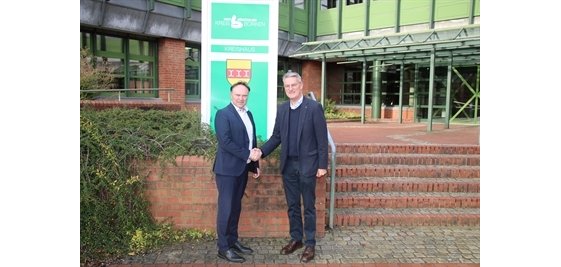 Landrat Dr. Kai Zwicker (li.) hat Velens Bürgermeister Markus Hund zum Antrittsbesuch im Borkener Kreishaus empfangen.